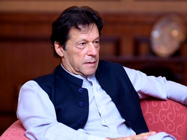 مستقبل میں ڈالر کی قدر نہیں بڑھے گی: عمران خان نے نیا دعویٰ کردیا