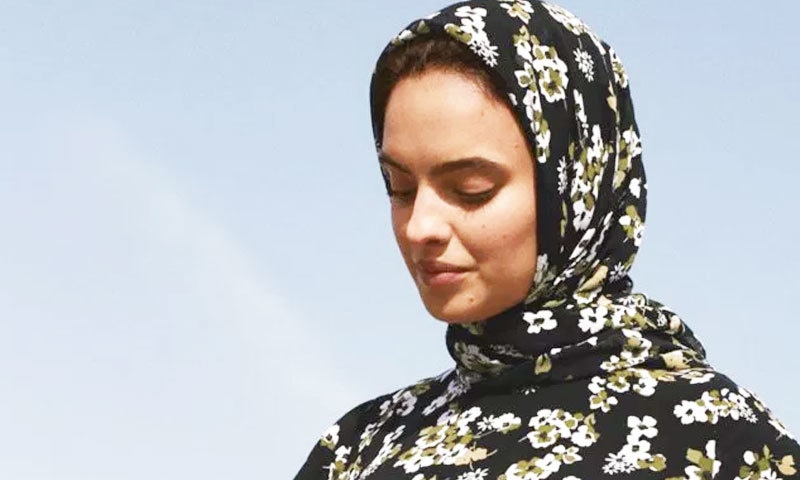 بڑے عالمی فیشن برانڈ نے پہلی بار حجاب متعارف کرادیا