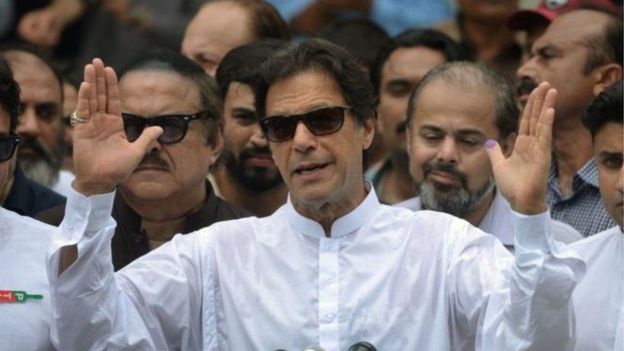 فوج اخراجات کم کرسکتی ہےتوعمران خان اورانکے ساتھی کیوں نہیں؟