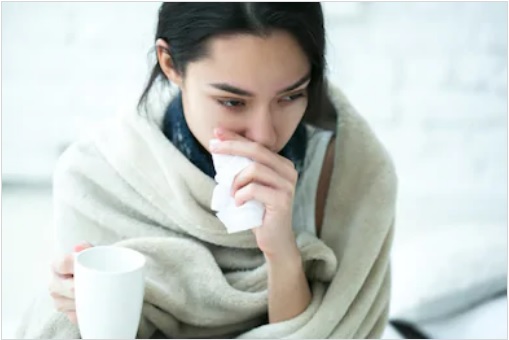 موسمِ سرما میں نزلہ و زکام کا آسان علاج کیا ہے؟