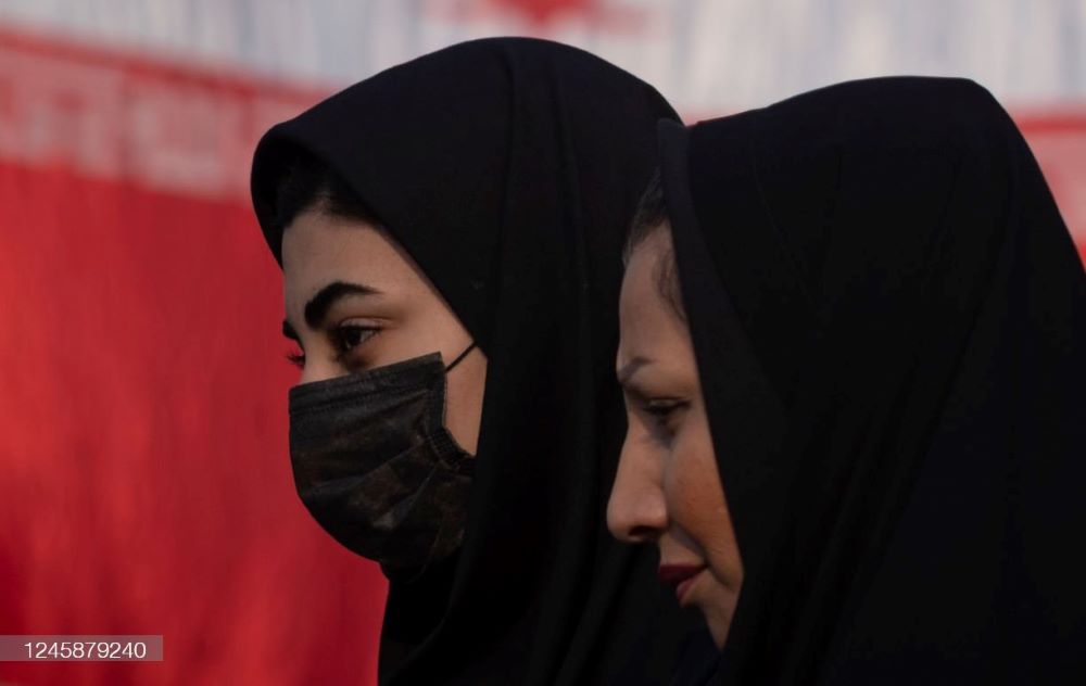 ایرانی باحجاب خواتین