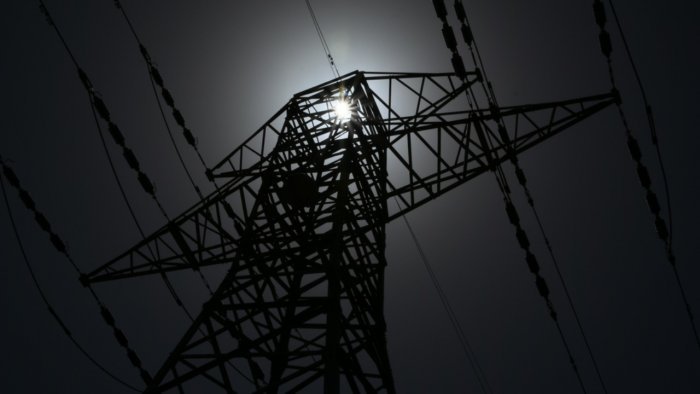 پاکستان میں عوام کو سستی بجلی کیسے فراہم کی جاسکتی ہے؟
