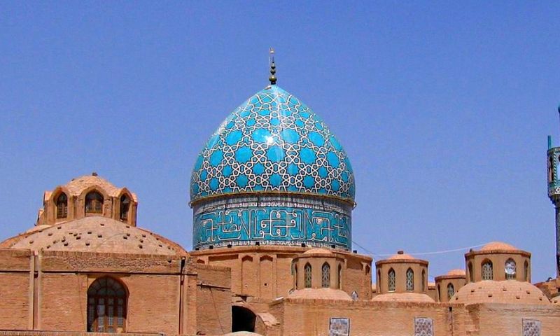 خاکِ فارس کا مسافر(14)