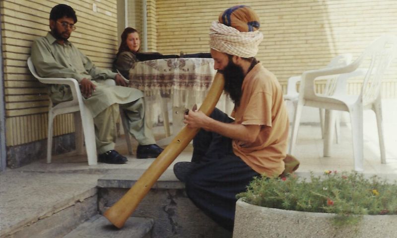 خاکِ فارس کا مسافر(25)