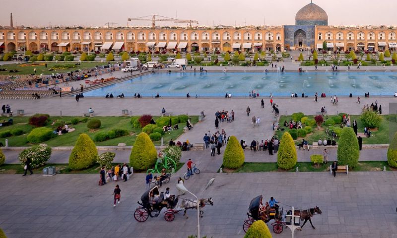 خاکِ فارس کا مسافر(26)