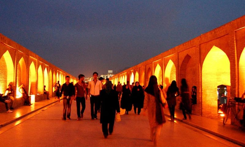 خاکِ فارس کا مسافر(29)