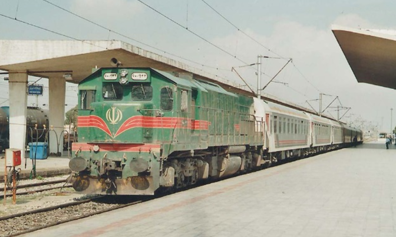 خاکِ فارس کا مسافر (31)