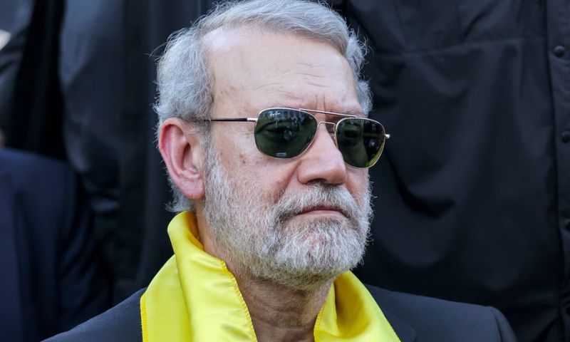 علی لاریجانی زندہ رہے گا!