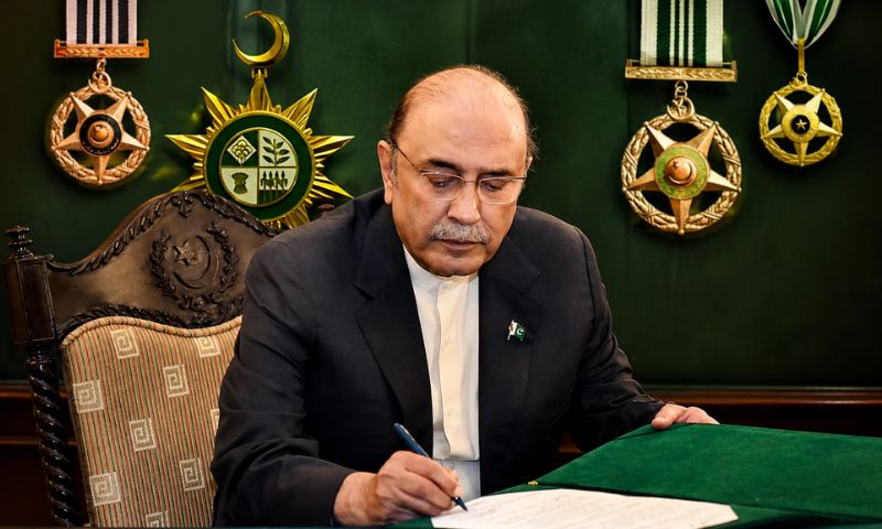 صدر آصف علی زرداری کی جانب سے مختلف شعبہ ہائے زندگی کی ممتاز شخصیات کے لیے سول اعزازات کا اعلان